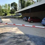 Dori ホテル 3*