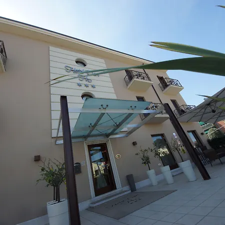 Hotel Dori