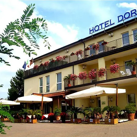 Otel Dori 3*