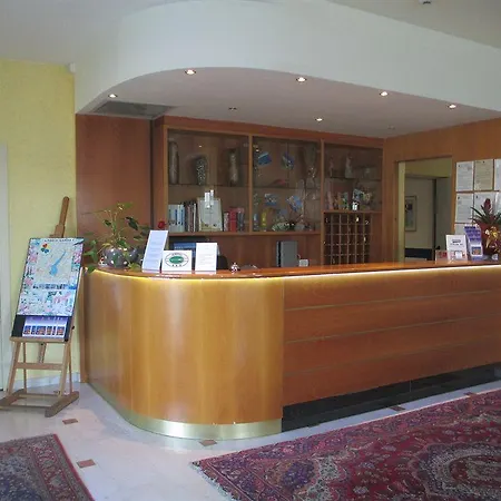 Dori Hotel 3*