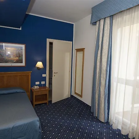 Hotel Dori 3*