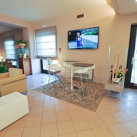 Dori Hotel 3*