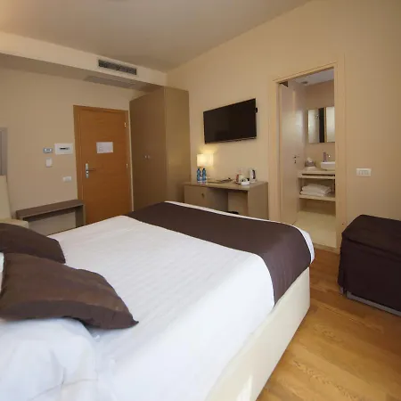 Dori Пескьера-дель-Гарда