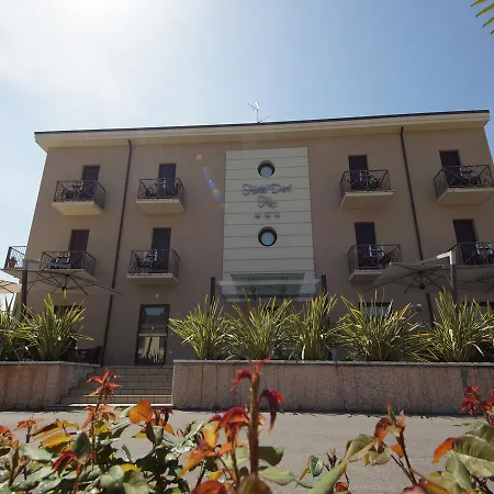 Dori Hotel 3*