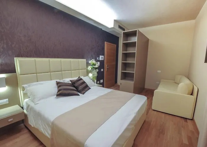 Dori 3* פסקיארה דל גארדה