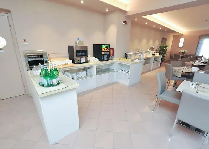 Dori 3* פסקיארה דל גארדה