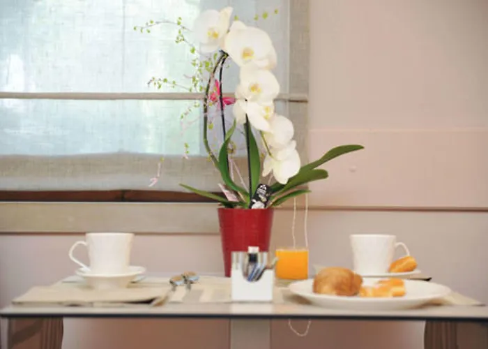 Dori מלון פסקיארה דל גארדה